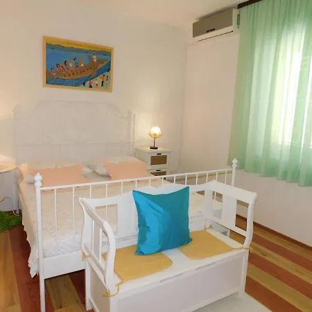 公寓 Dalmatia Ketty *